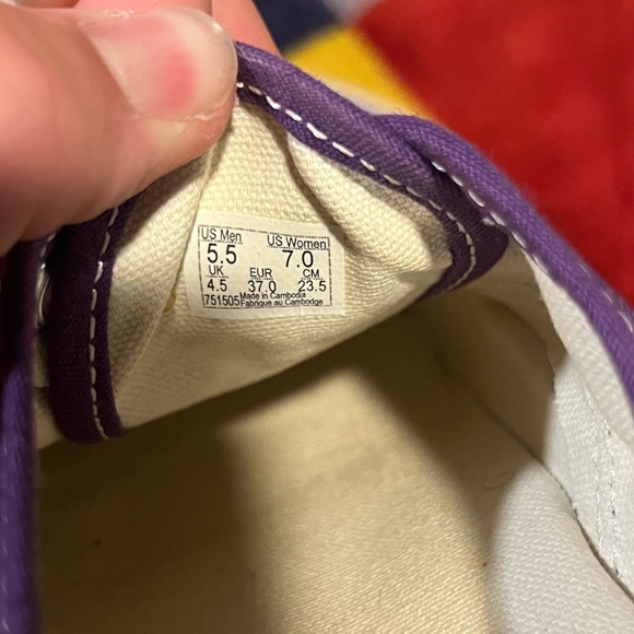Purple/Eggplant basic classic Vans size 7 - Picture 3 of 3